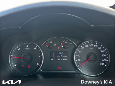 2017 Kia Carens