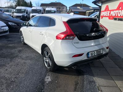 2016 Volvo V40