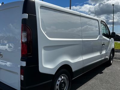2020 Nissan NV300
