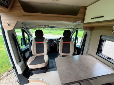 2013 SWIFT  AUTOCRUISE QUARTET R.H.D 4 BERTH 