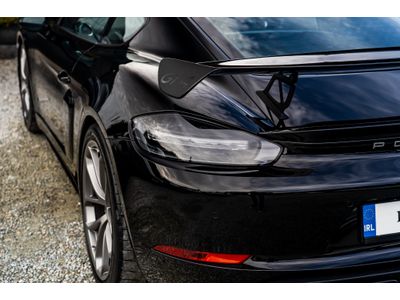 2023 Porsche 718 Cayman