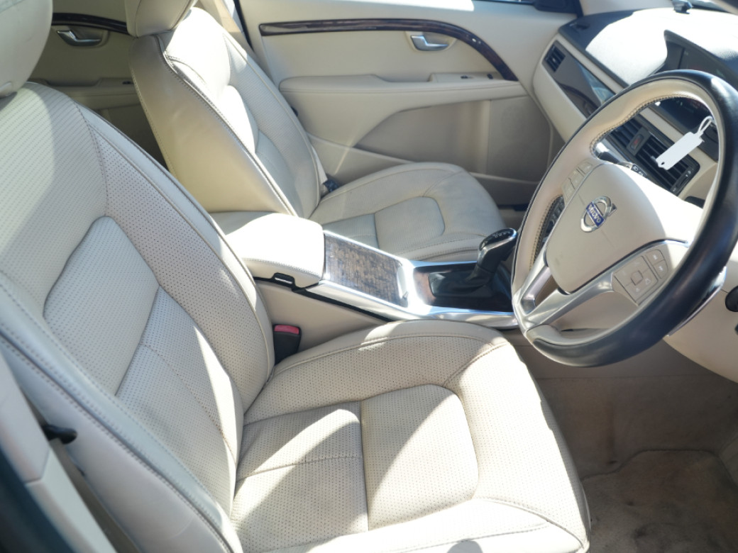 2017 Volvo V70