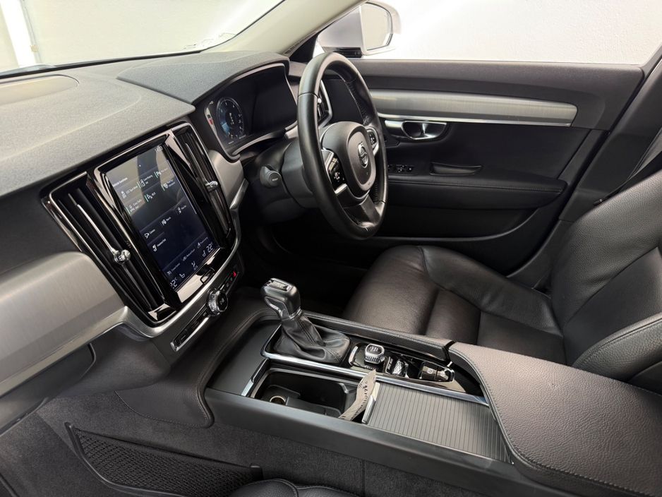 2019 Volvo V90