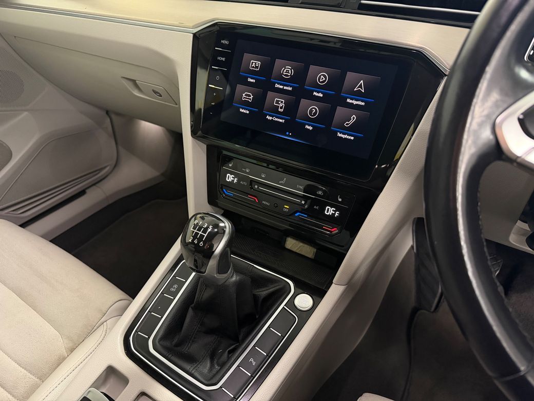 2022 Volkswagen Passat