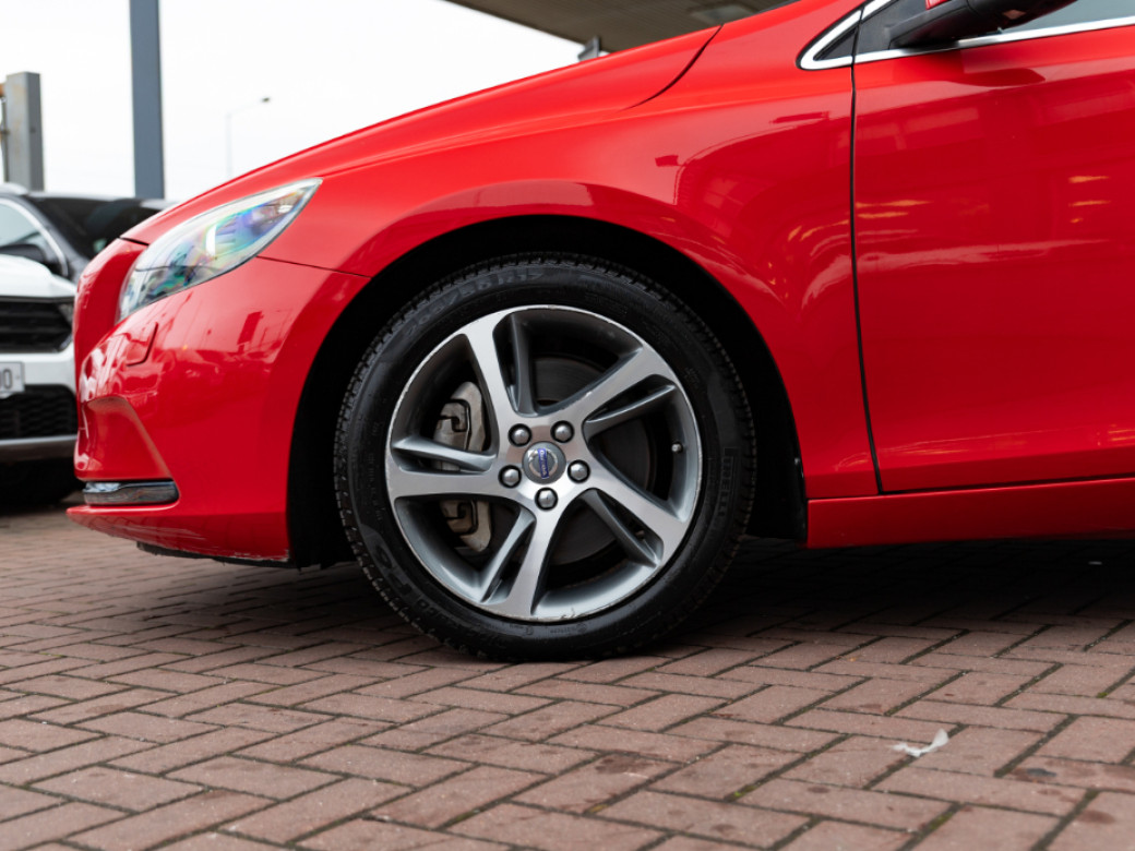 2015 Volvo V40