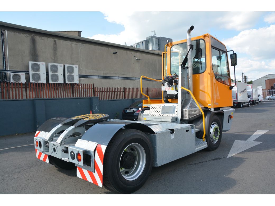 2026 Terberg YT182