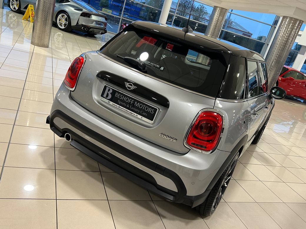 2024 Mini Hatch