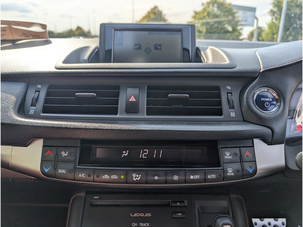 2017 Lexus CT 200h