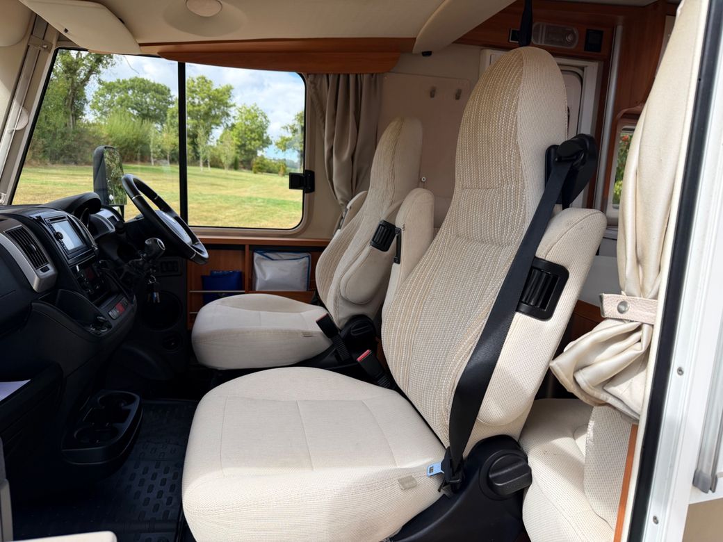 2015 HYMER  EXSIS- I EX 698 