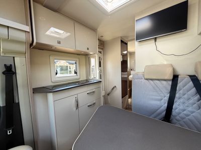 2026 NEW BURSTNER  LINEO T 700 LOW PROFILE L.H.D AUTO