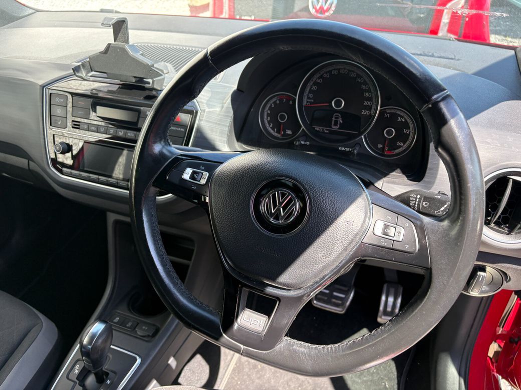 2017 Volkswagen up!