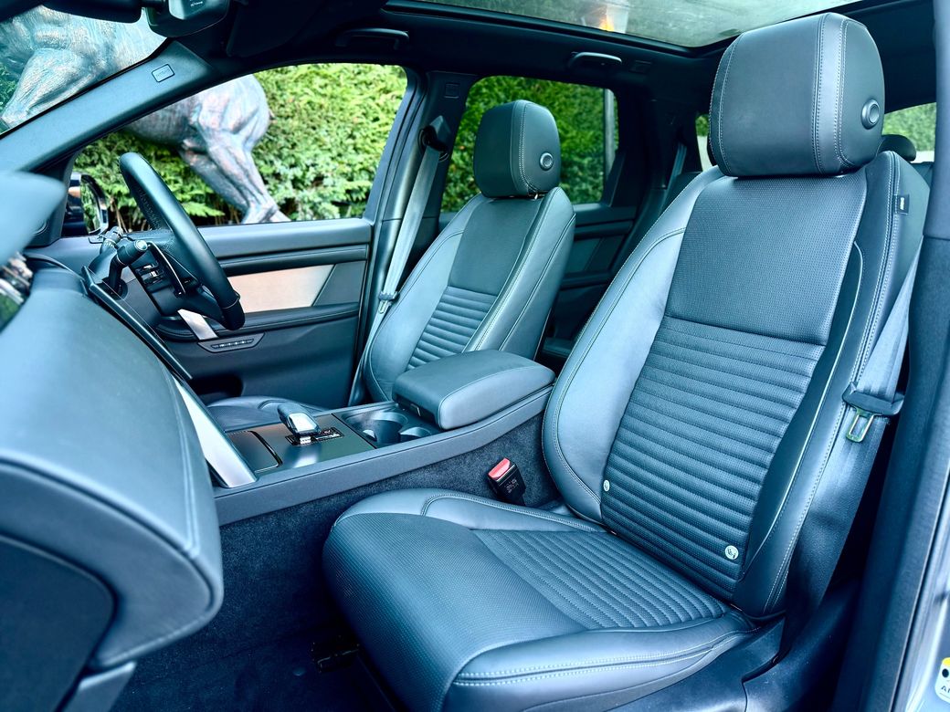2025 Land Rover Discovery Sport