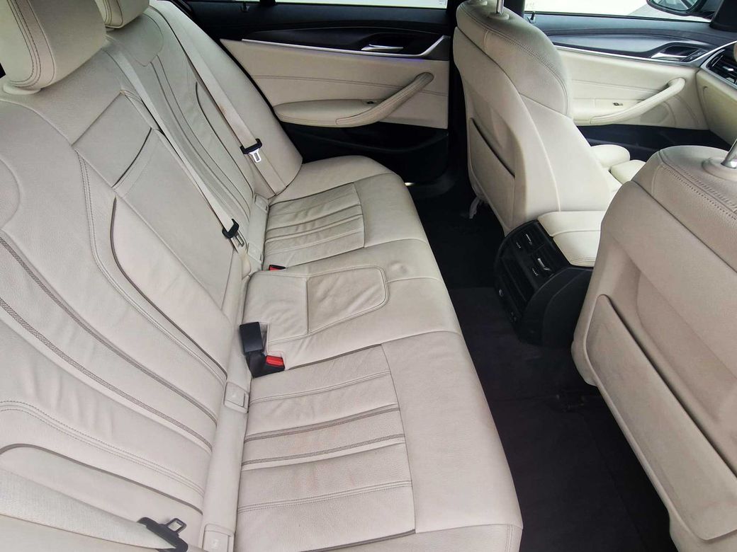 2021 BMW 5 Series