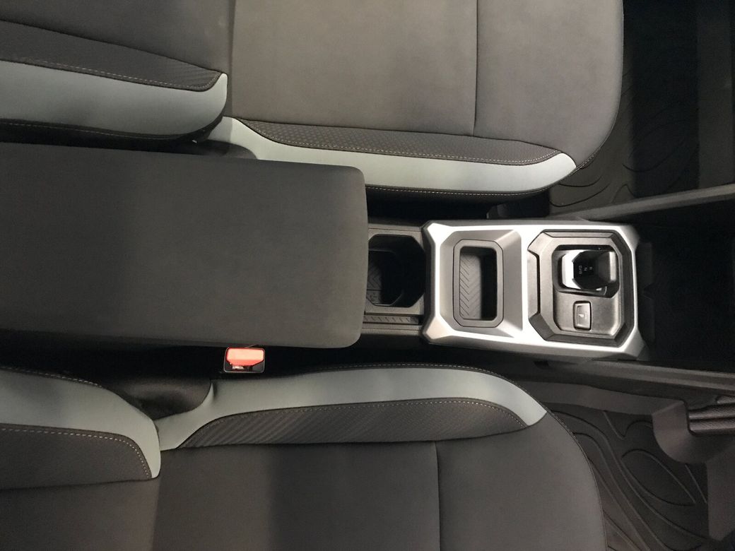 2025 Dacia Duster