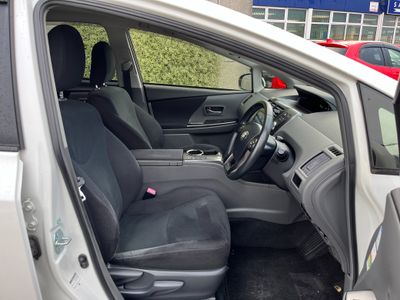 2014 Toyota Prius Alpha