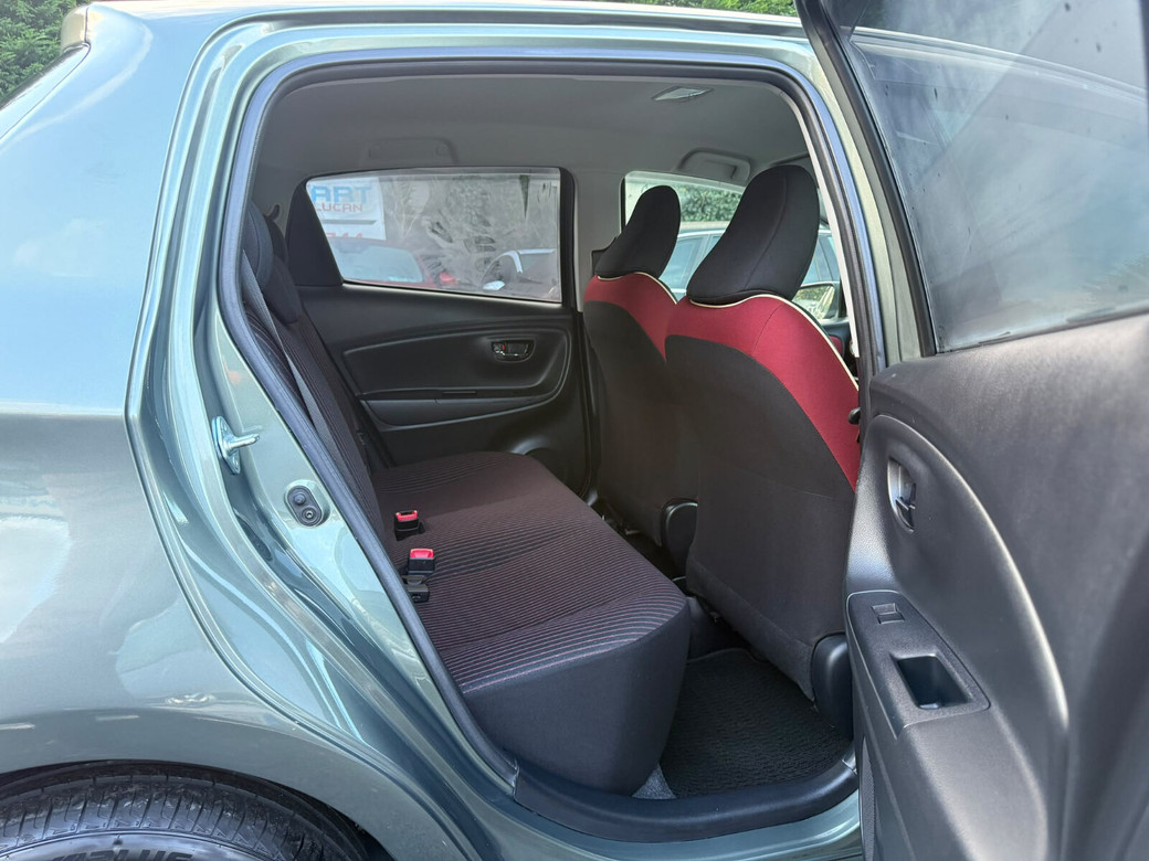 2017 Toyota Vitz