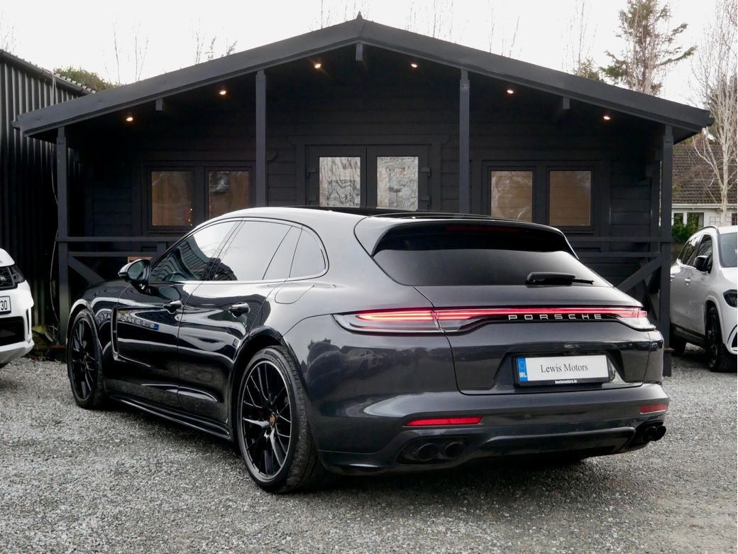2023 Porsche Panamera