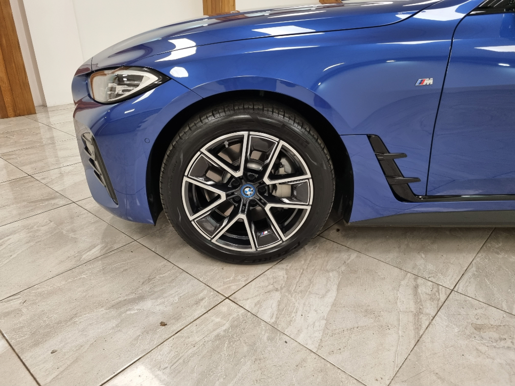 2023 BMW i4