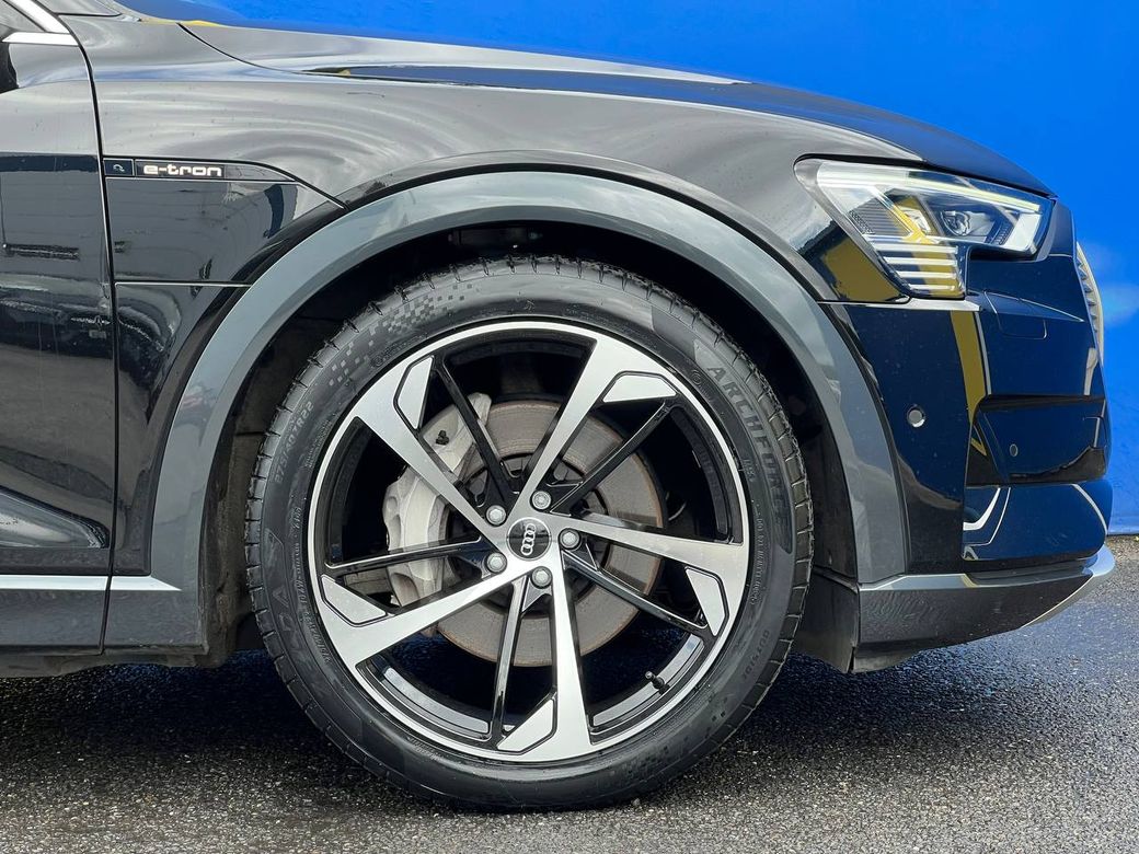 2022 Audi e-tron