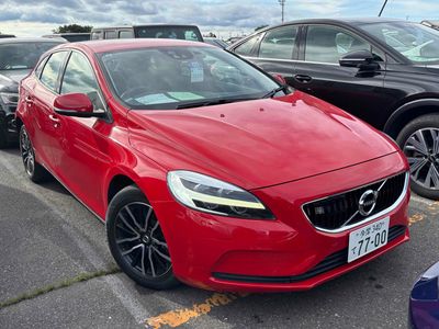 2018 Volvo V40