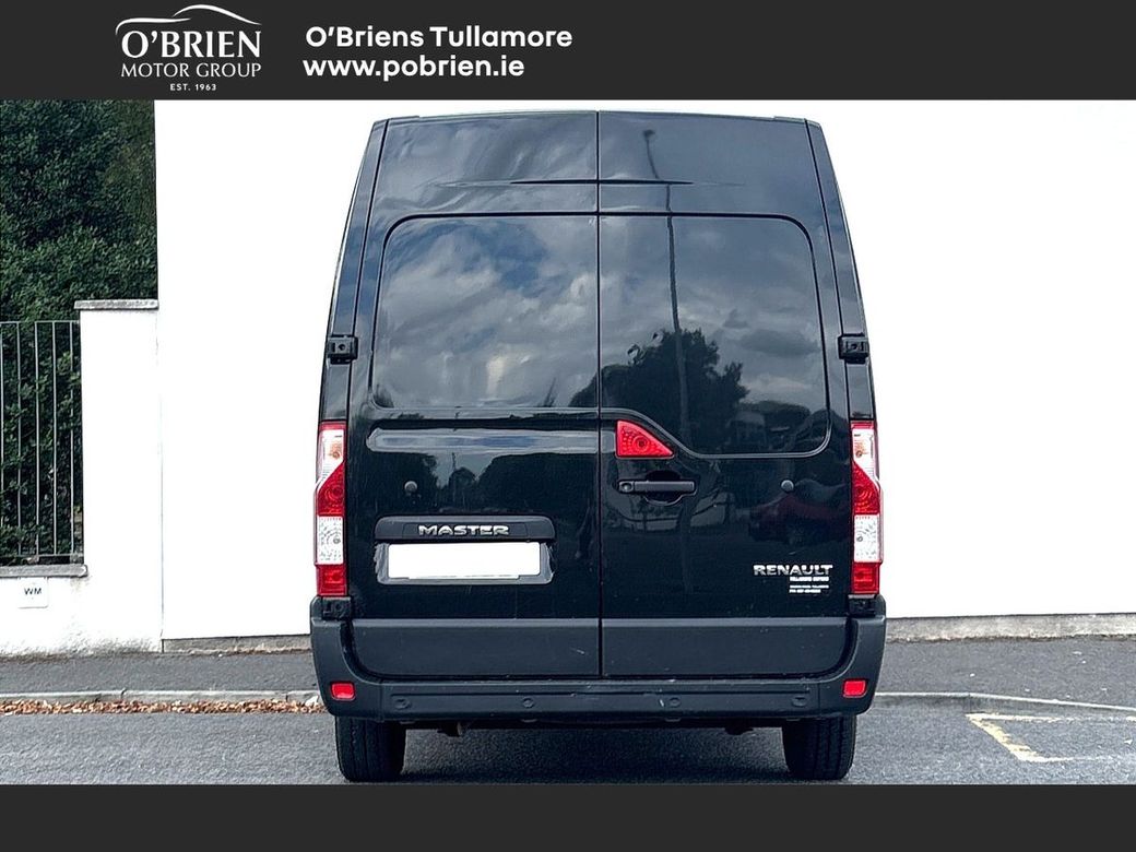2022 Renault Master
