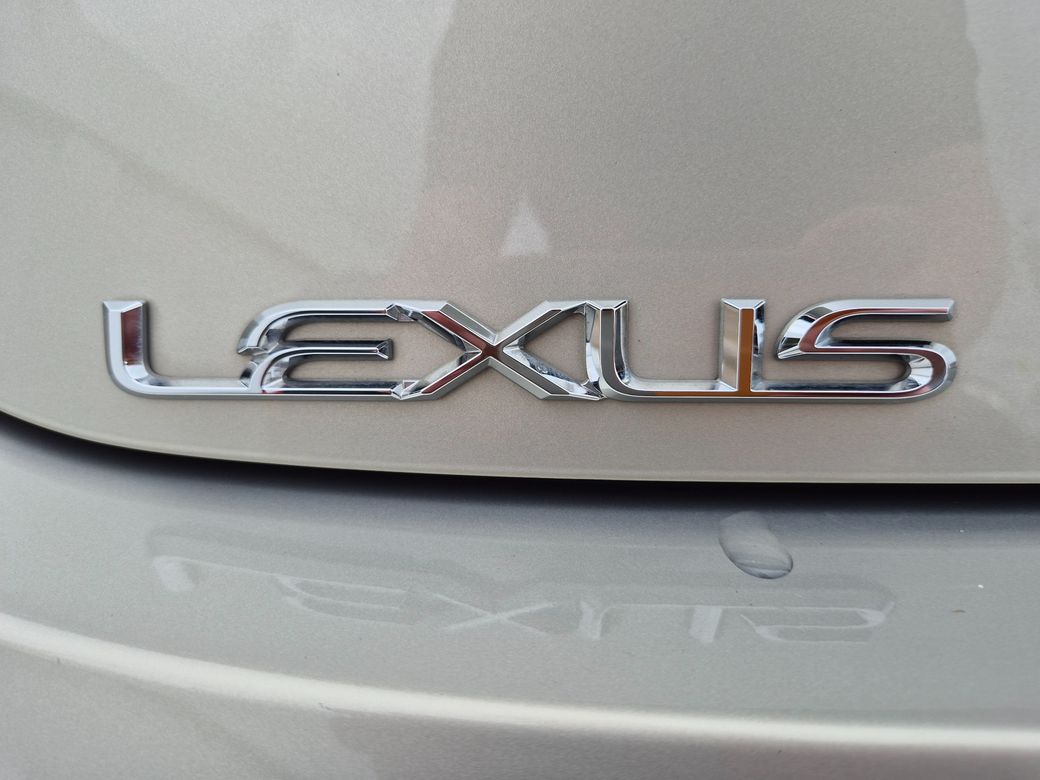2021 Lexus ES 300h