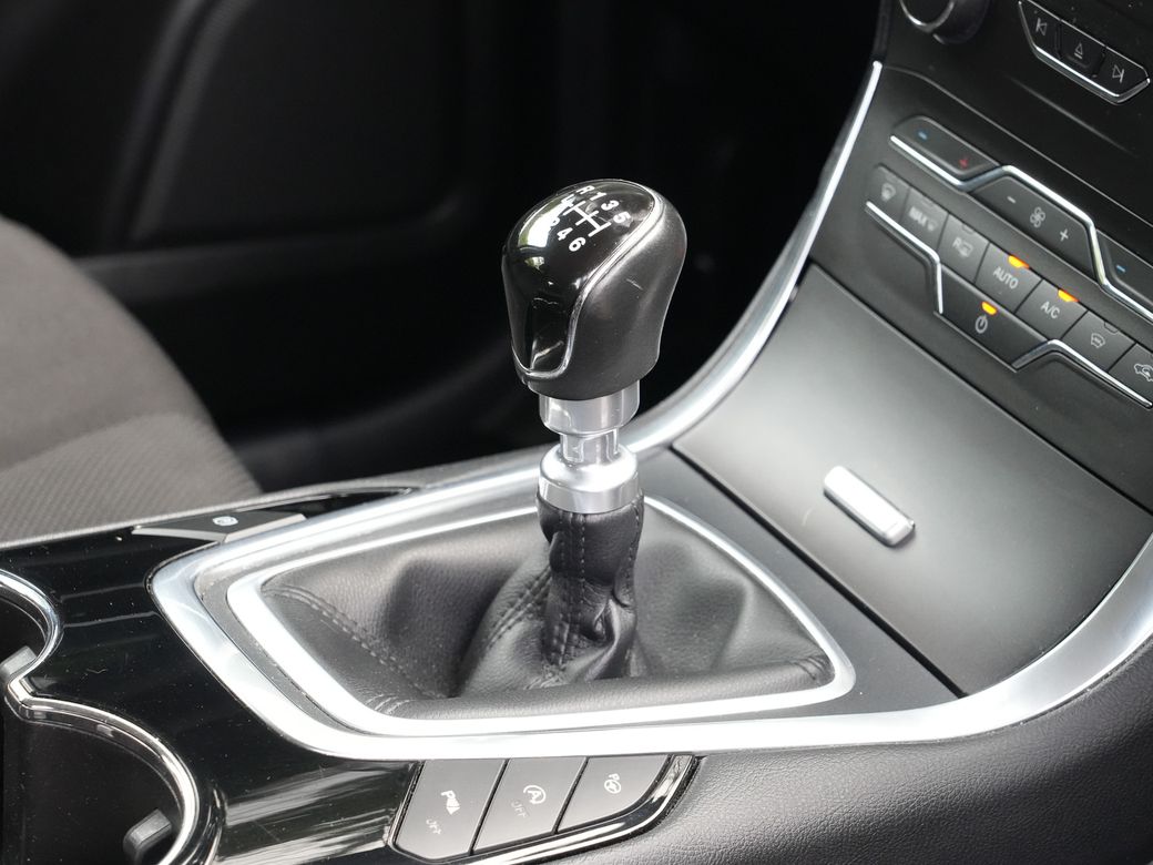 2016 Ford S-Max