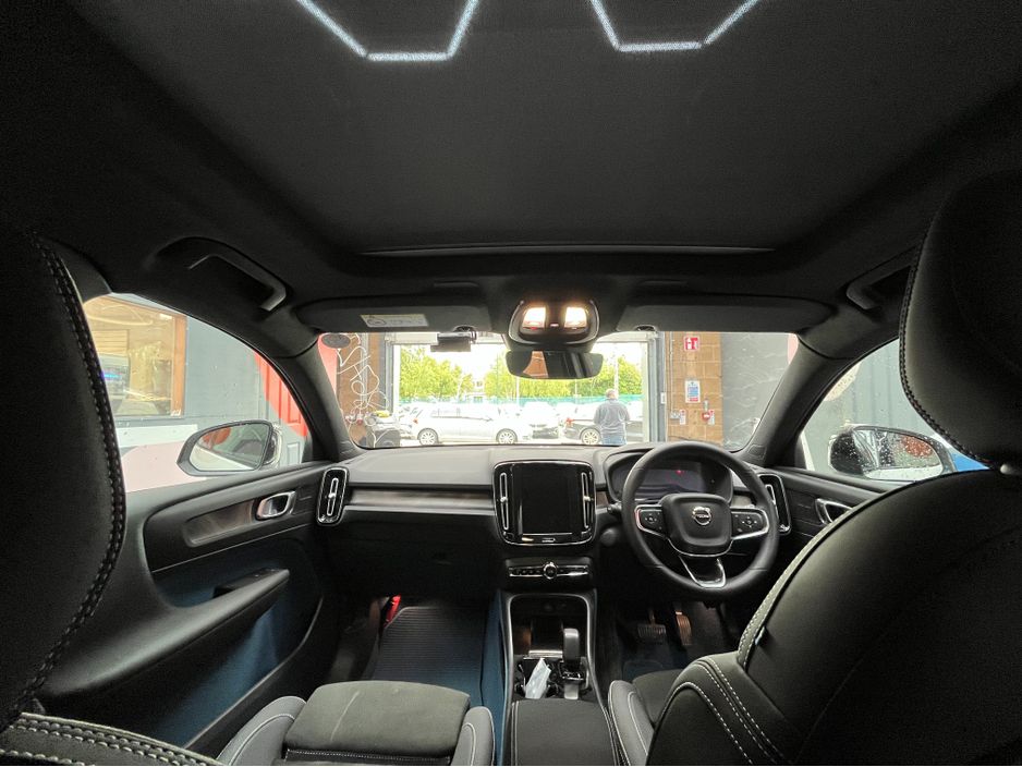 2022 Volvo XC40
