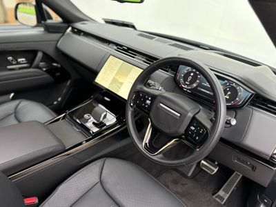 2025 Land Rover Range Rover Sport