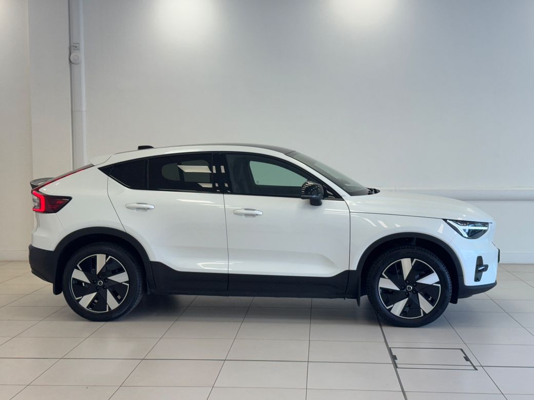 2024 Volvo C40