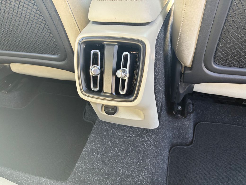 2019 Volvo XC40