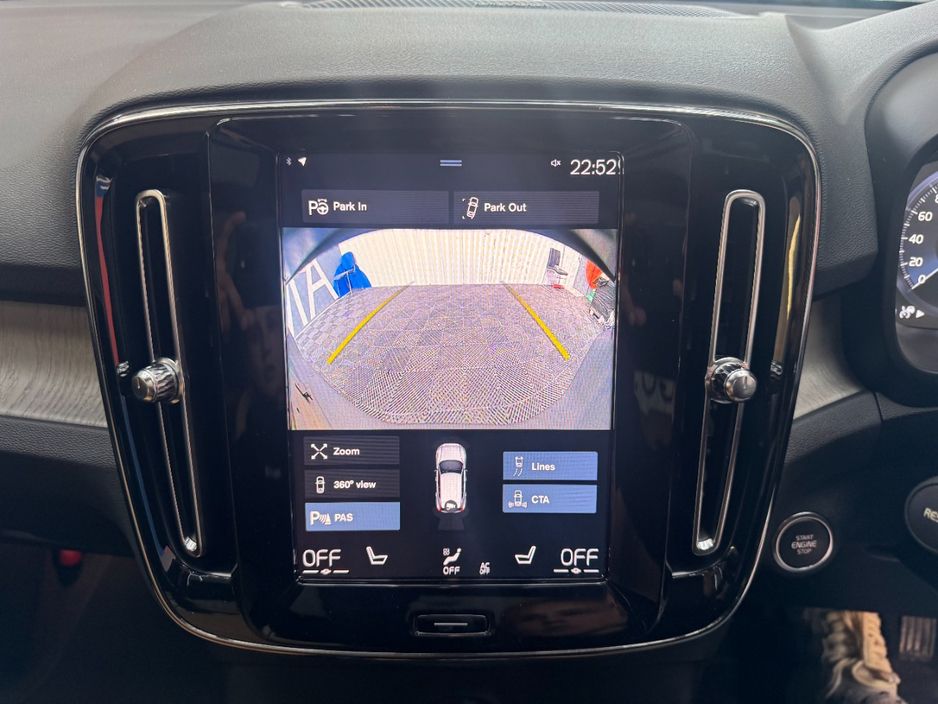 2022 Volvo XC40