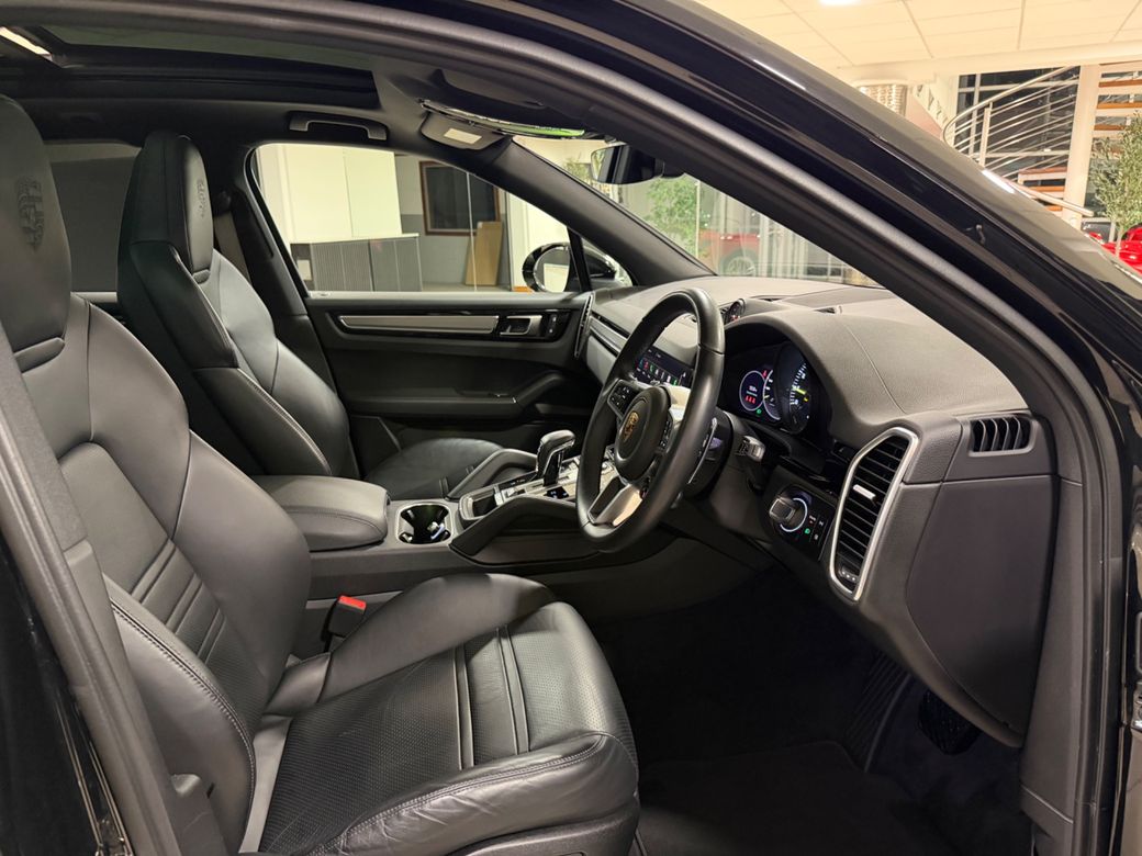 2023 Porsche Cayenne