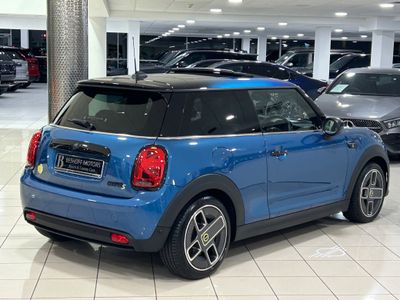 2022 Mini Hatch