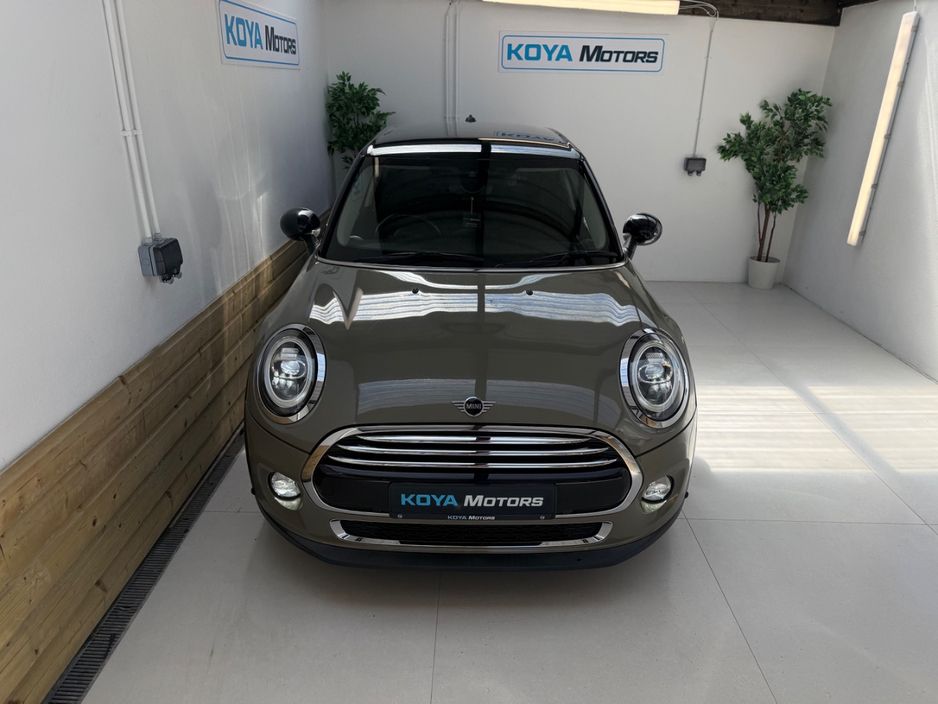 2019 Mini Hatch