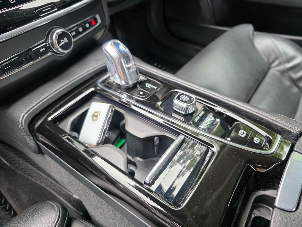 2018 Volvo S90