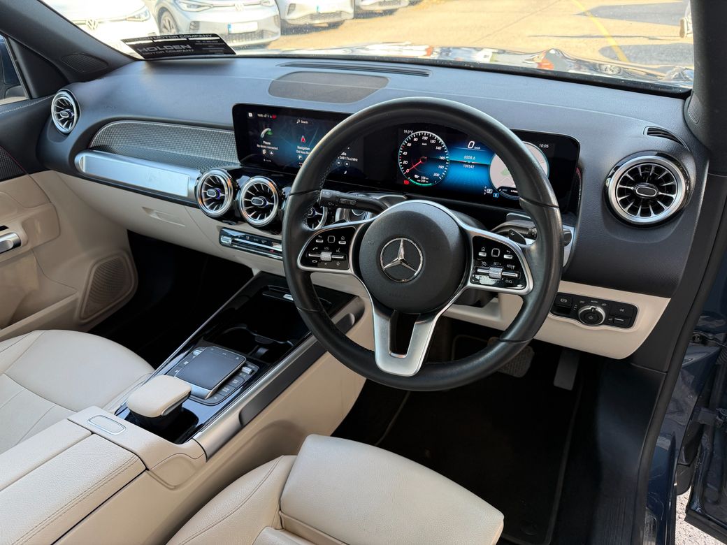 2022 Mercedes-Benz EQB