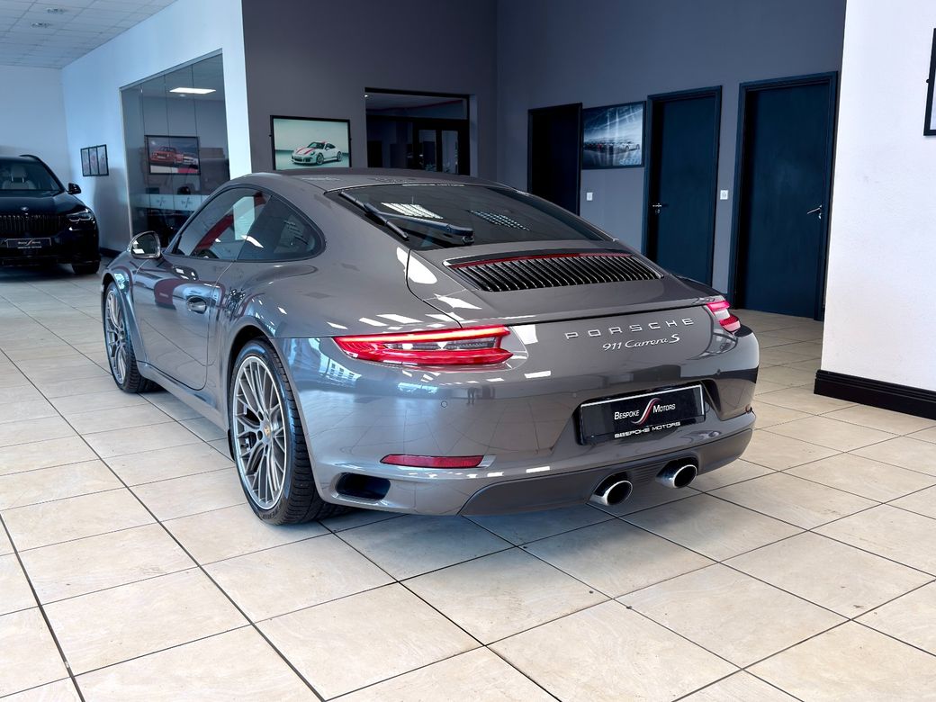 2016 Porsche 911