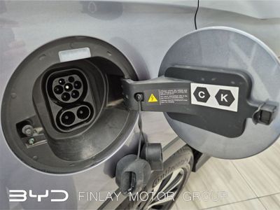 2025 BYD Seal U