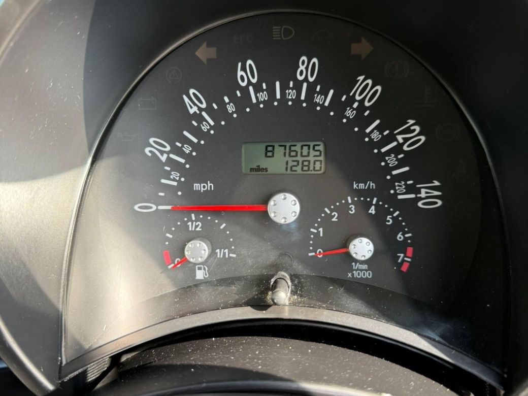 2005 Volkswagen Beetle