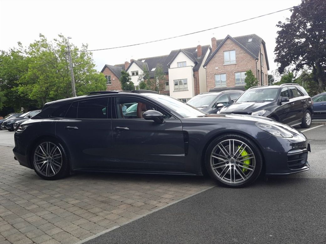 2020 Porsche Panamera