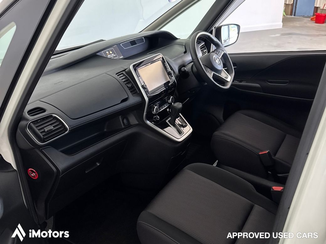 2017 Nissan Serena