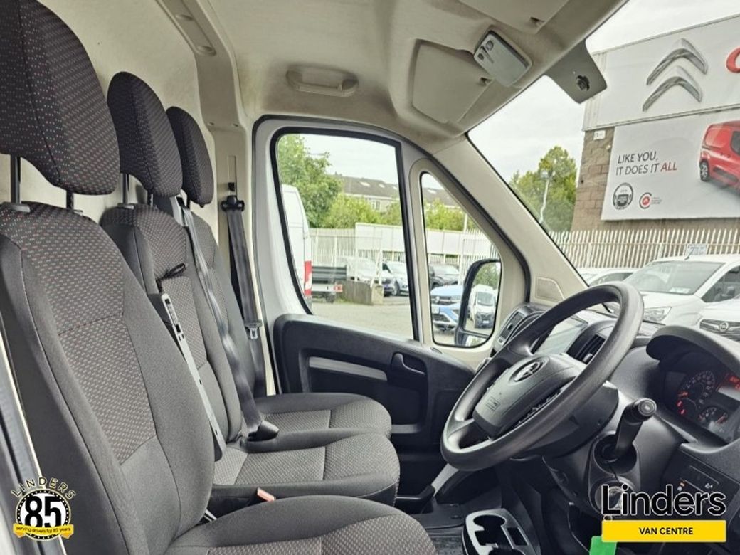 2024 Opel Movano