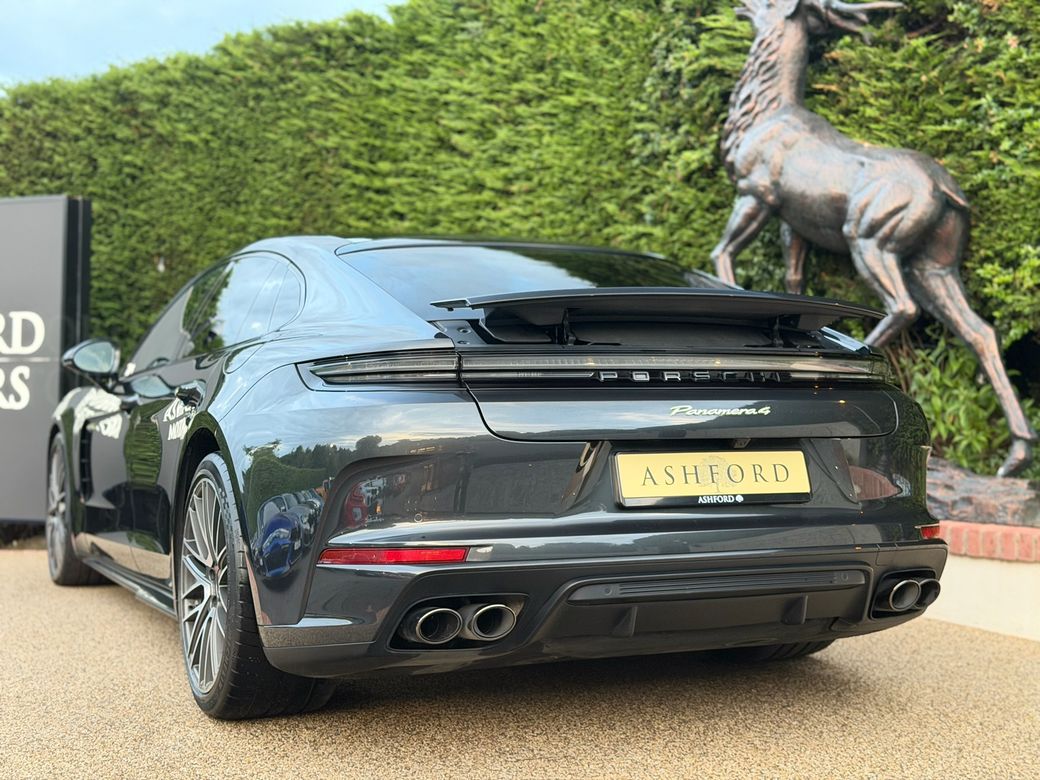 2024 Porsche Panamera