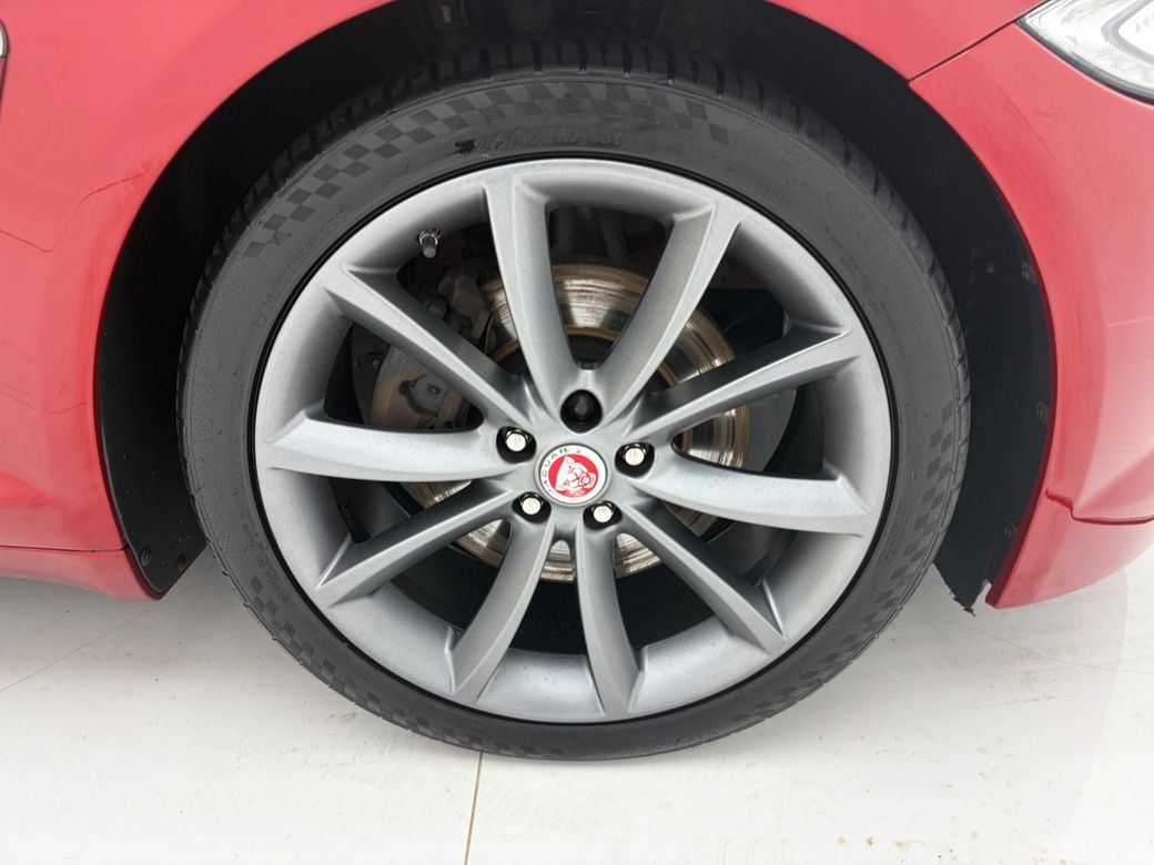 2015 Jaguar XF