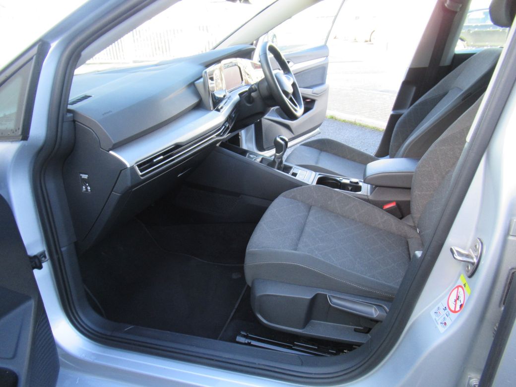 2024 Volkswagen Golf