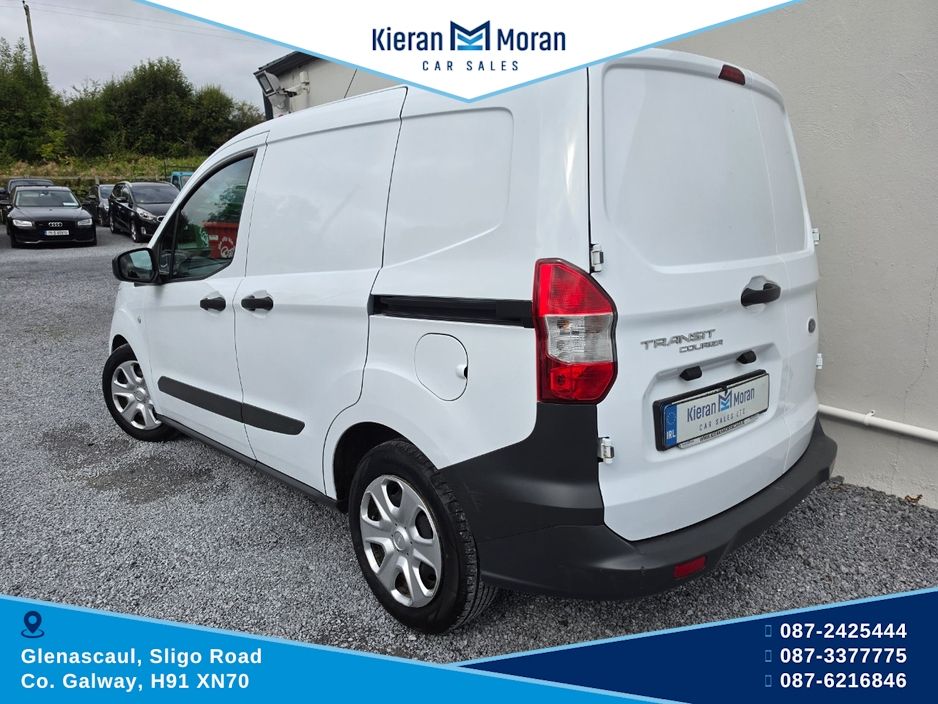 2022 Ford Transit Courier