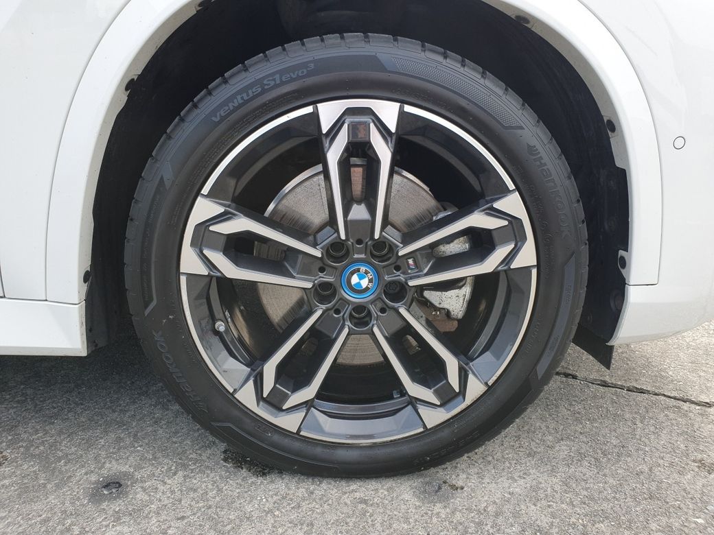 2023 BMW X1