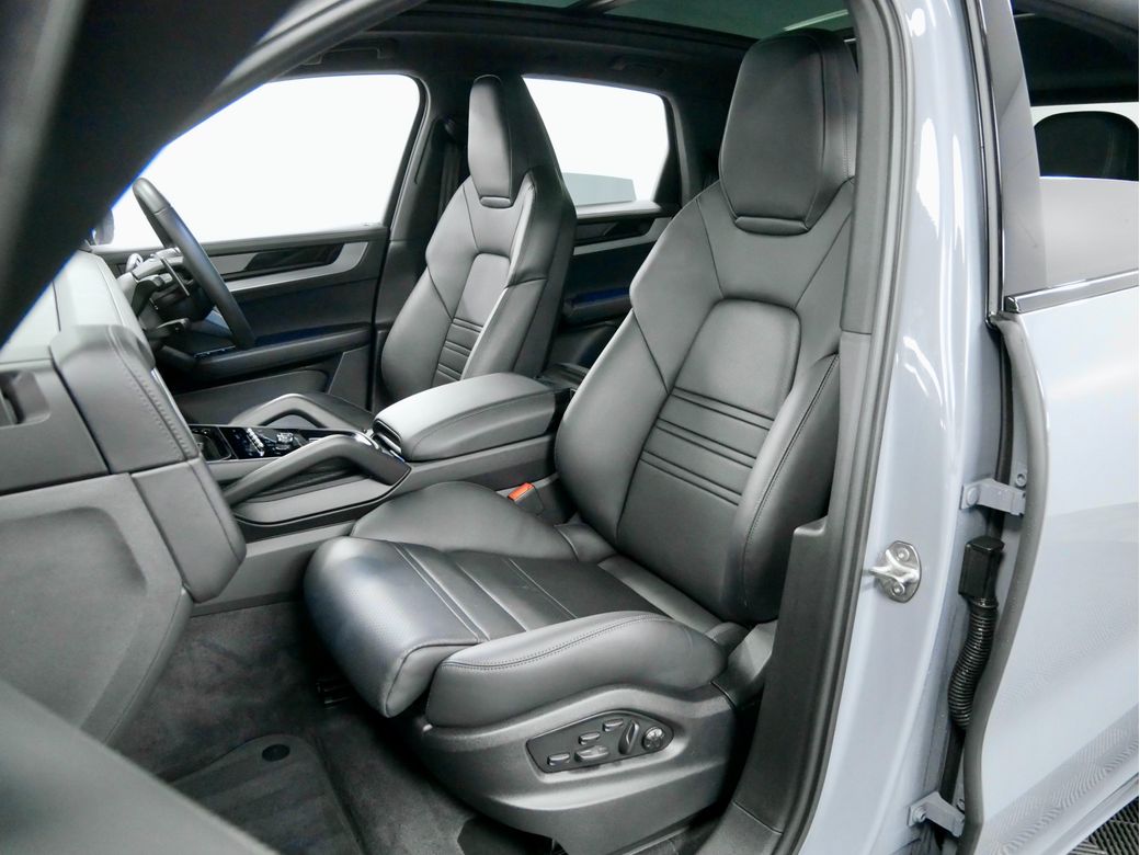 2025 Porsche Cayenne