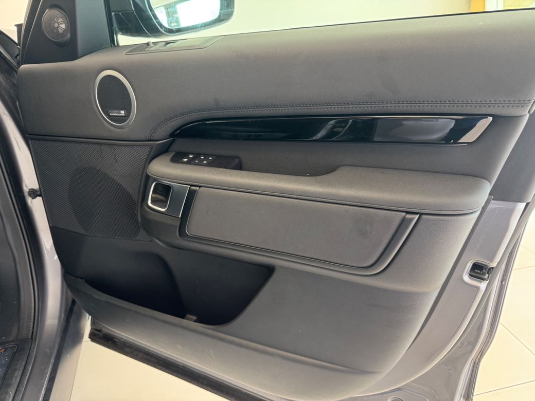 2023 Land Rover Discovery